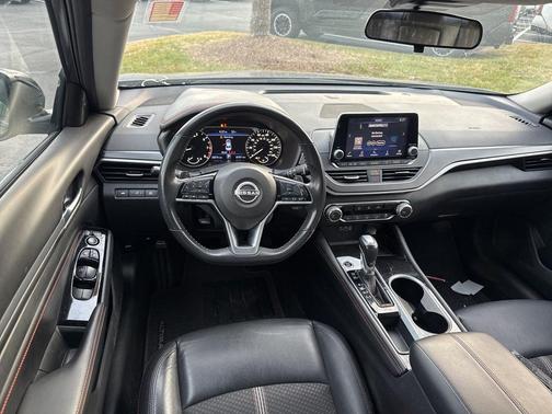 2023 Nissan Altima SR FWD