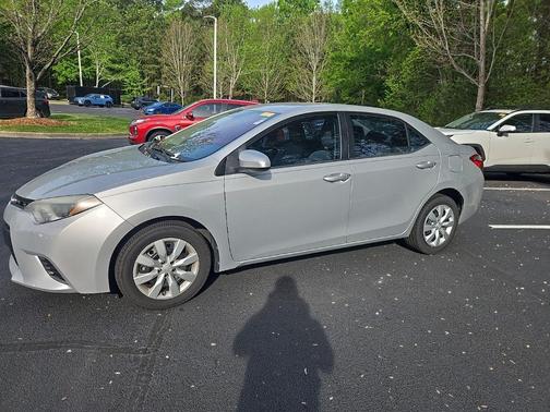 Classic Silver Metallic 2015 Toyota Corolla LE