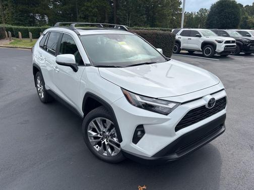 2025 Toyota RAV4 XLE Premium