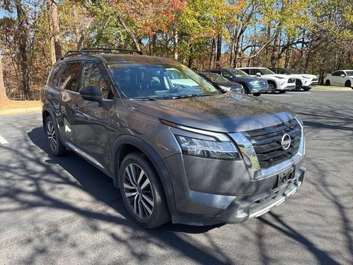 2022 Nissan Pathfinder Platinum 4WD