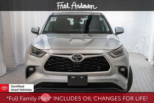 2024 Toyota Highlander LE
