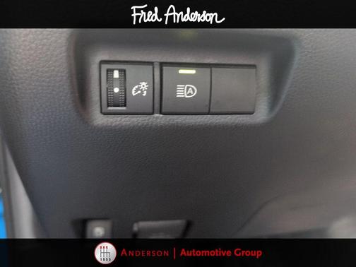 2021 Toyota RAV4 Hybrid SE