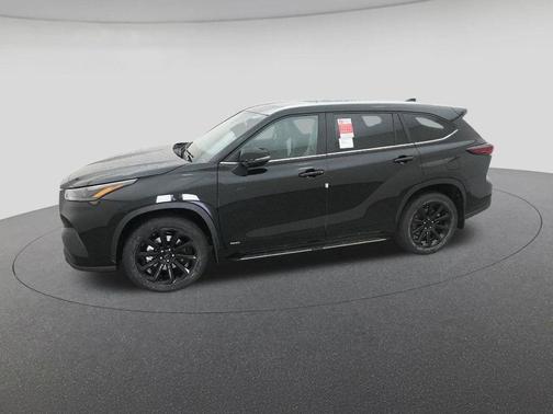 2026 Toyota Highlander Hybrid XLE