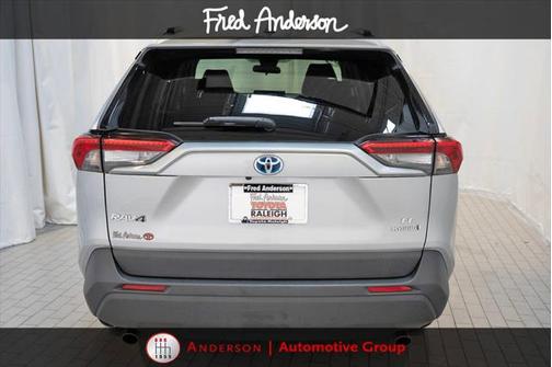 2022 Toyota RAV4 Hybrid LE