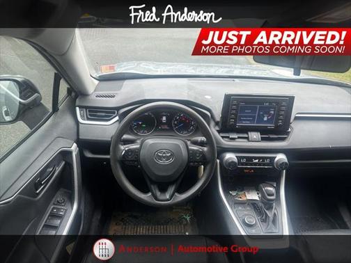 2022 Toyota RAV4 Hybrid LE