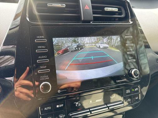 2022 Toyota Prius XLE