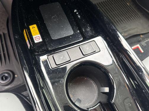 2022 Toyota Prius XLE