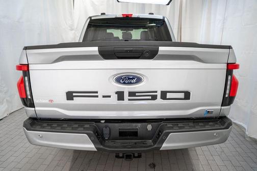 2023 Ford F-150 Lightning XLT
