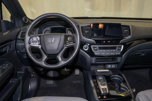 2023 Honda Passport AWD Elite