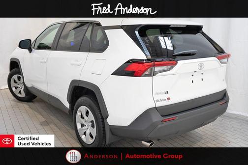 2023 Toyota RAV4 LE