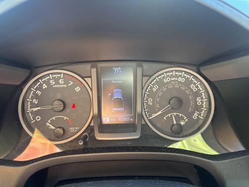 2017 Toyota Tacoma TRD Sport