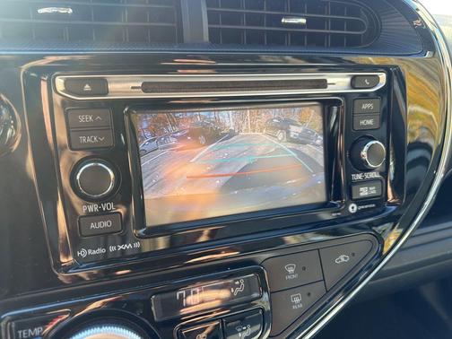 2018 Toyota Prius c Four