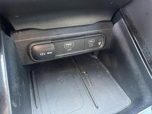 Ebony Black 2023 Kia Telluride S