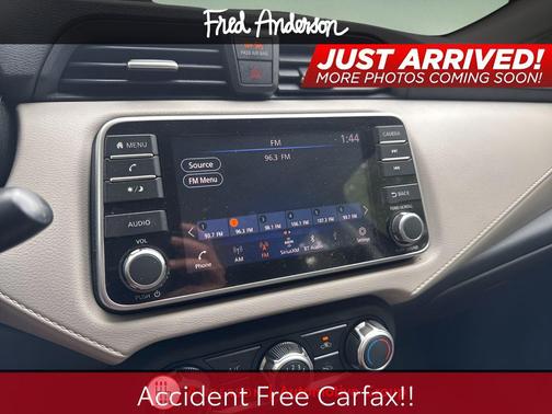 2022 Nissan Versa 1.6 SV