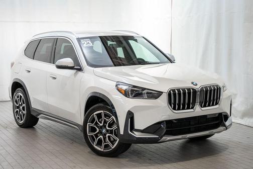 Mineral White Metallic 2023 BMW X1 xDrive28i