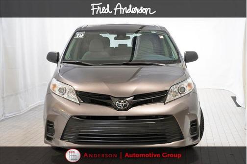 2019 Toyota Sienna SE