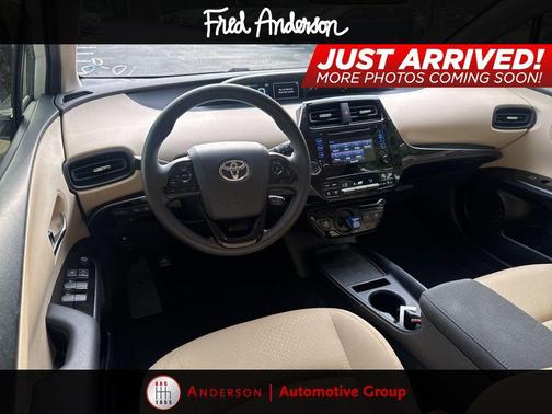 2019 Toyota Prius LE
