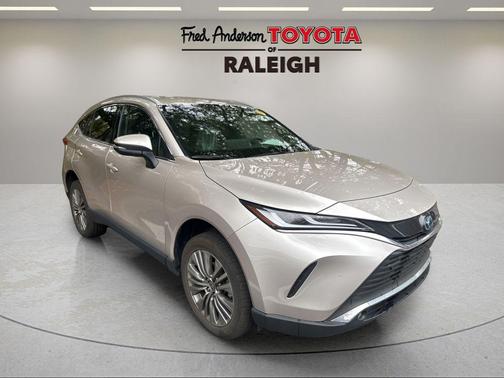 2024 Toyota Venza XLE