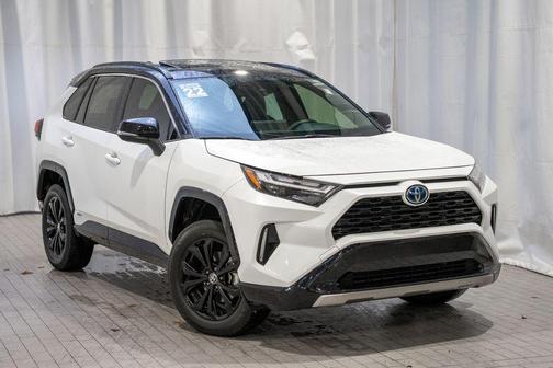 2022 Toyota RAV4 Hybrid SE
