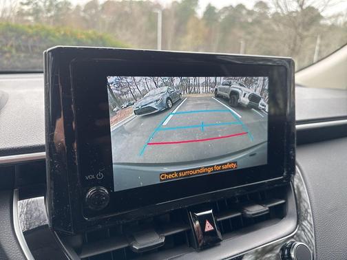 2023 Toyota Corolla Cross LE