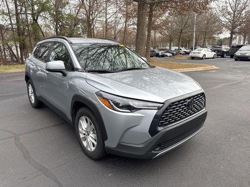 2023 Toyota Corolla Cross LE