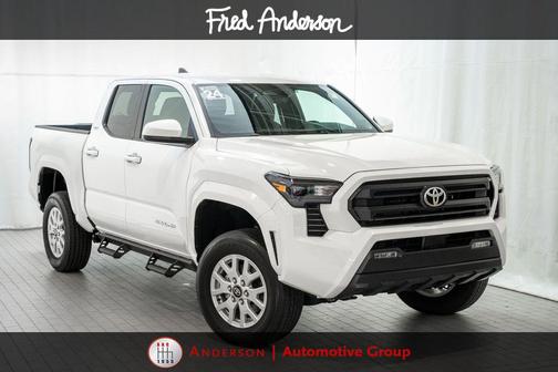 Ice Cap 2024 Toyota Tacoma SR5
