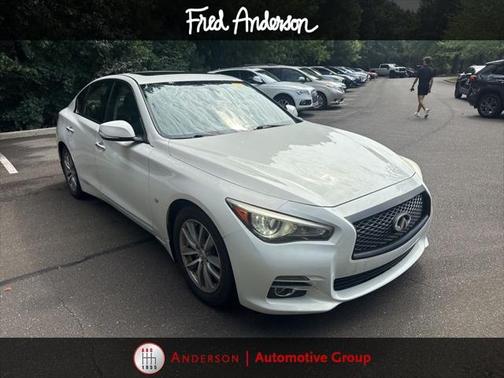 2015 INFINITI Q50 Premium