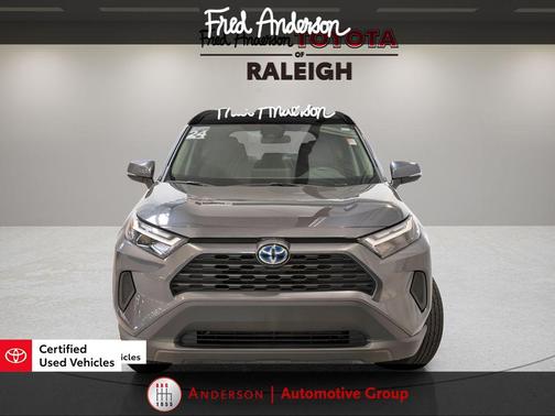 2024 Toyota RAV4 Hybrid XLE