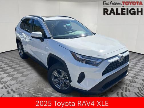 2025 Toyota RAV4 XLE