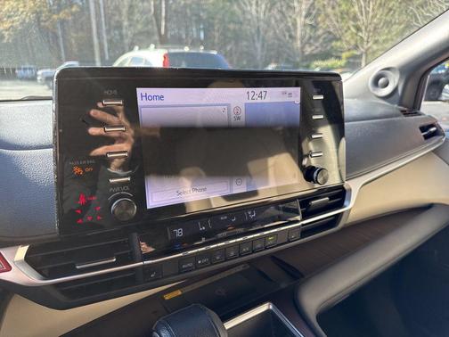 2021 Toyota Sienna XLE 7 Passenger