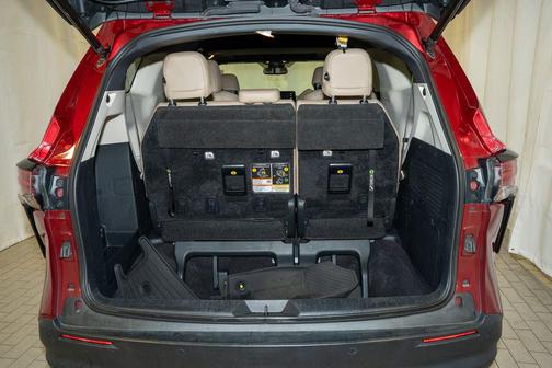 2021 Toyota Sienna XLE 7 Passenger