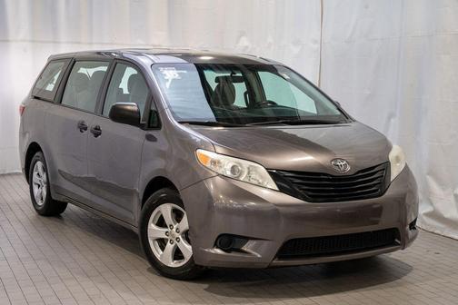2015 Toyota Sienna L