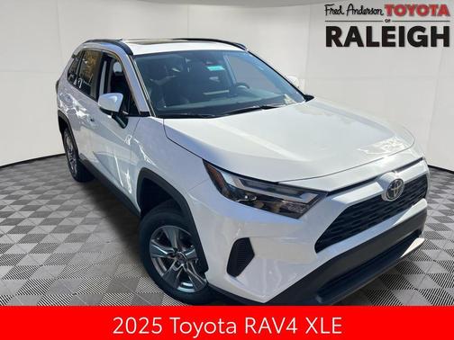 2025 Toyota RAV4 XLE