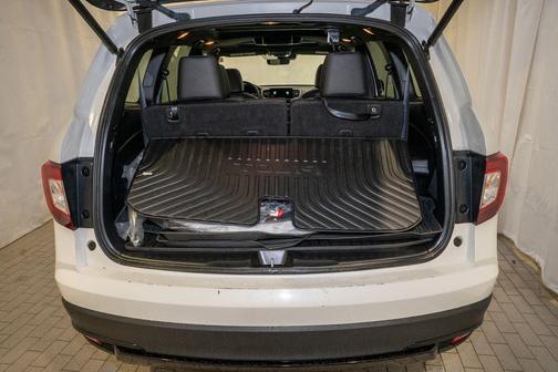 2022 Honda Pilot AWD Black Edition