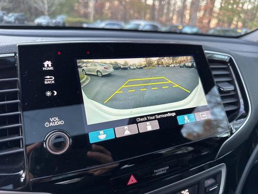 2022 Honda Pilot AWD Black Edition