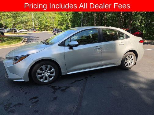 Classic Silver Metallic 2025 Toyota Corolla LE