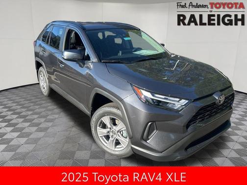2025 Toyota RAV4 XLE
