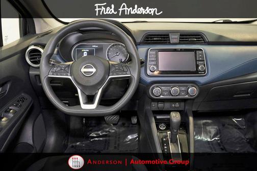 2023 Nissan Versa 1.6 SV