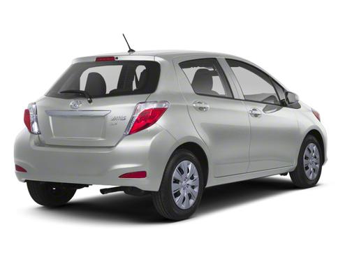 2013 Toyota Yaris LE