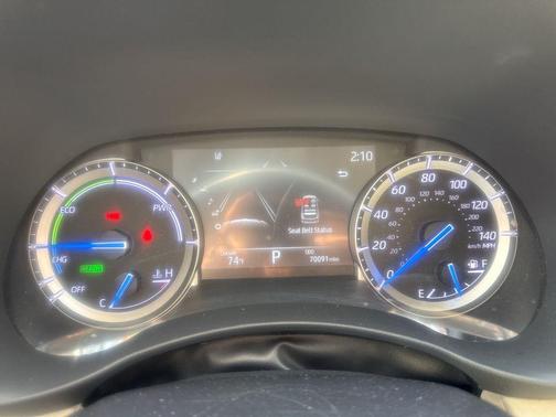 2022 Toyota Highlander Hybrid Platinum