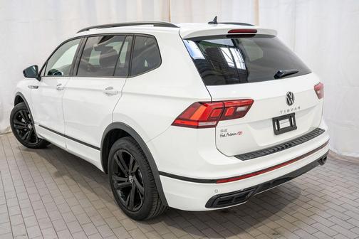 2024 Volkswagen Tiguan 2.0T SE R-Line Black
