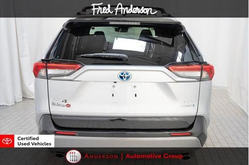 2021 Toyota RAV4 Hybrid SE