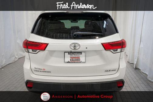 Blizzard Pearl 2018 Toyota Highlander XLE