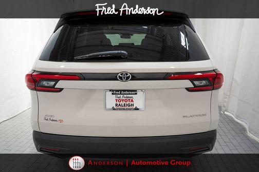 Coastal Cream 2024 Toyota Grand Highlander Platinum