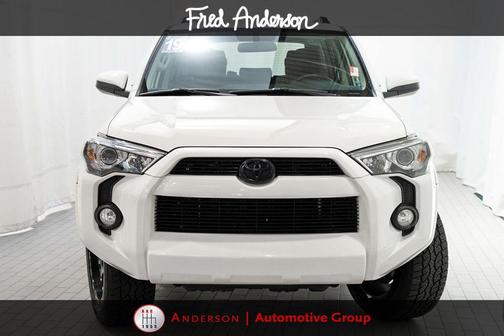 Super White 2019 Toyota 4Runner SR5