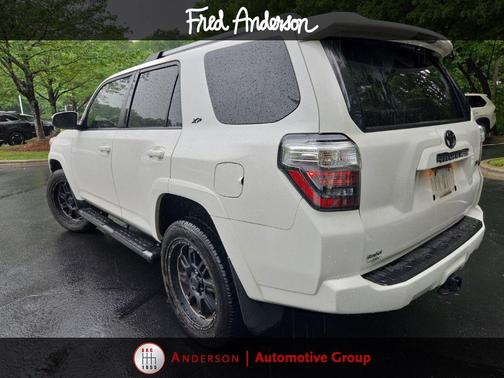 Super White 2019 Toyota 4Runner SR5