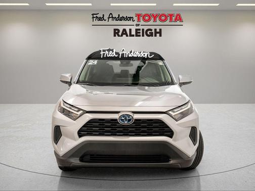 2024 Toyota RAV4 Hybrid XLE