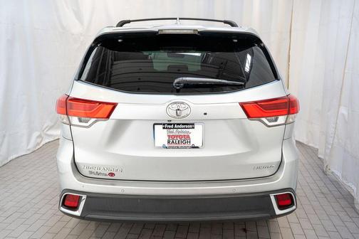 2018 Toyota Highlander Limited Platinum