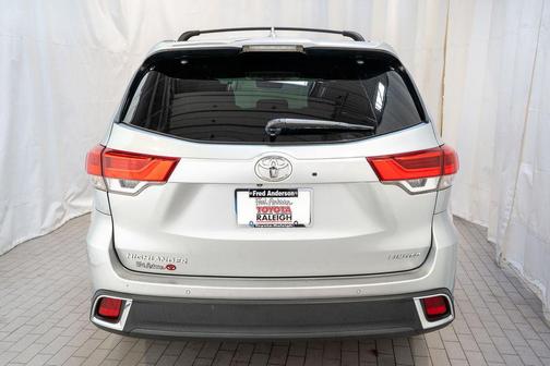 2018 Toyota Highlander Limited Platinum