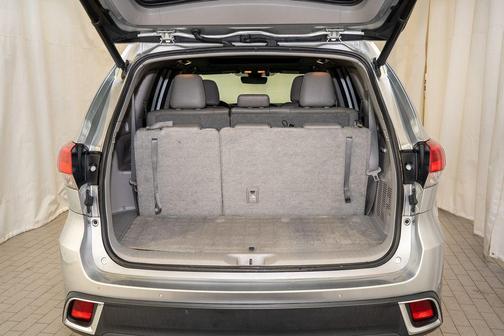 2018 Toyota Highlander Limited Platinum